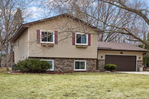 Welcome home to 9895 31st Avenue! Located on a couldesac in the heart of Plymouth, this gem sits on an amazing lot that backs up to Sunrise Park. Razor sharp and move in ready, don't miss out on this opportunity to call home!