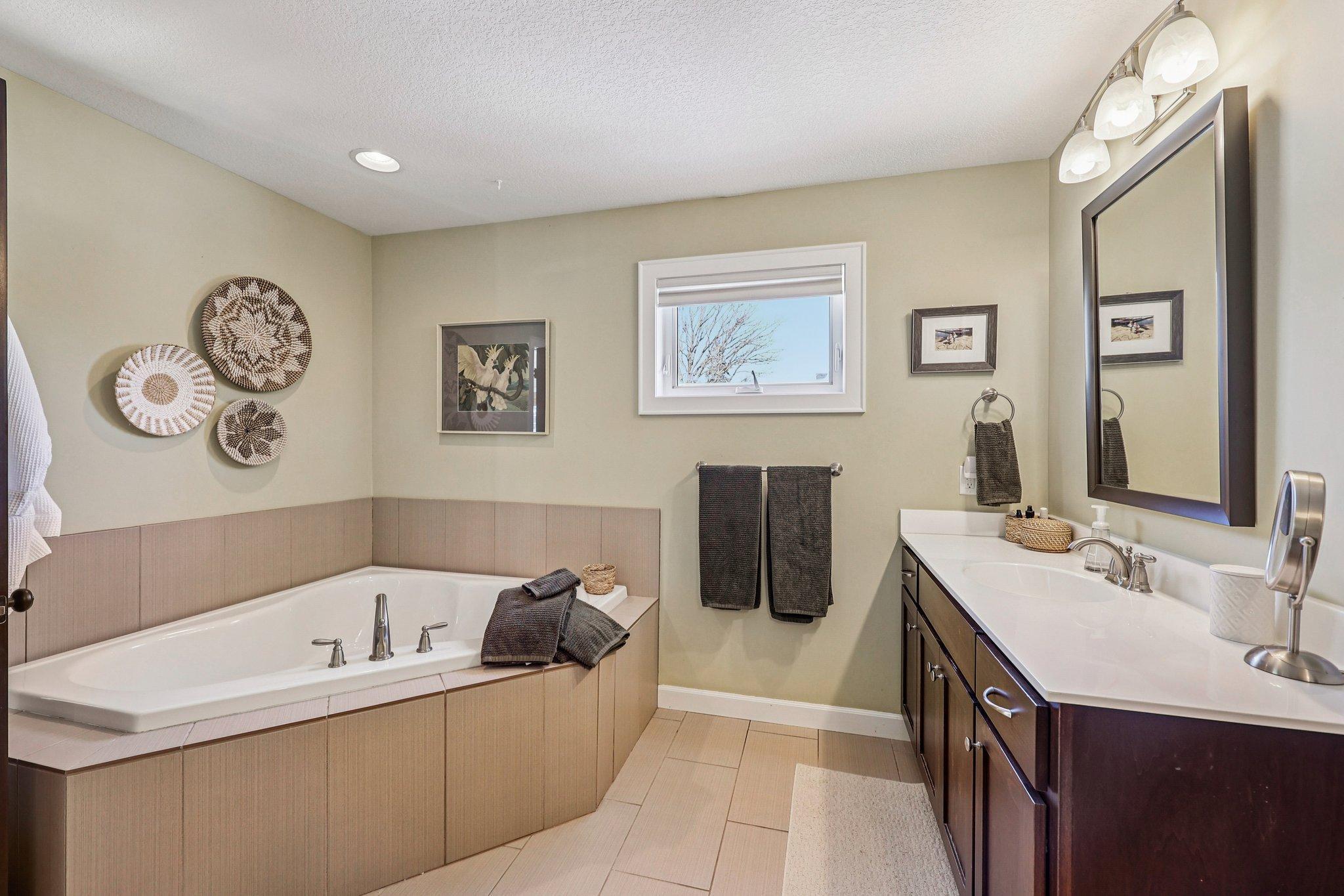 41-web-or-mls-Cutacross Rd-S2901-041.jpg