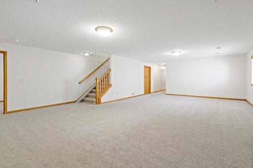 19604 Ironton Circle NW, Elk River, MN 55330