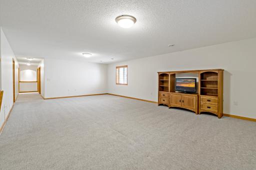 19604 Ironton Circle NW, Elk River, MN 55330