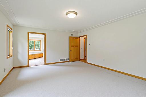 19604 Ironton Circle NW, Elk River, MN 55330