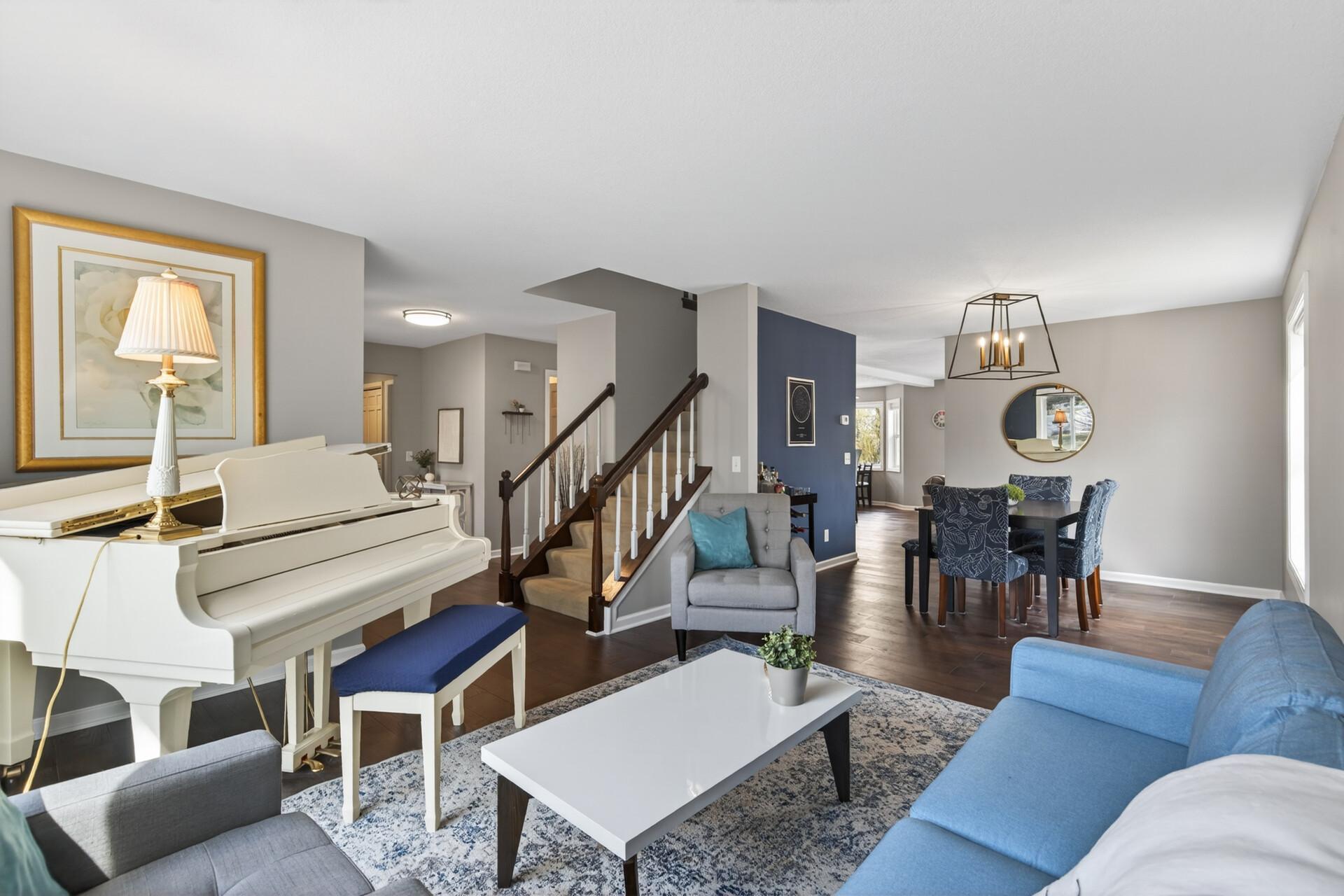 Front sitting room attached to the formal dining room