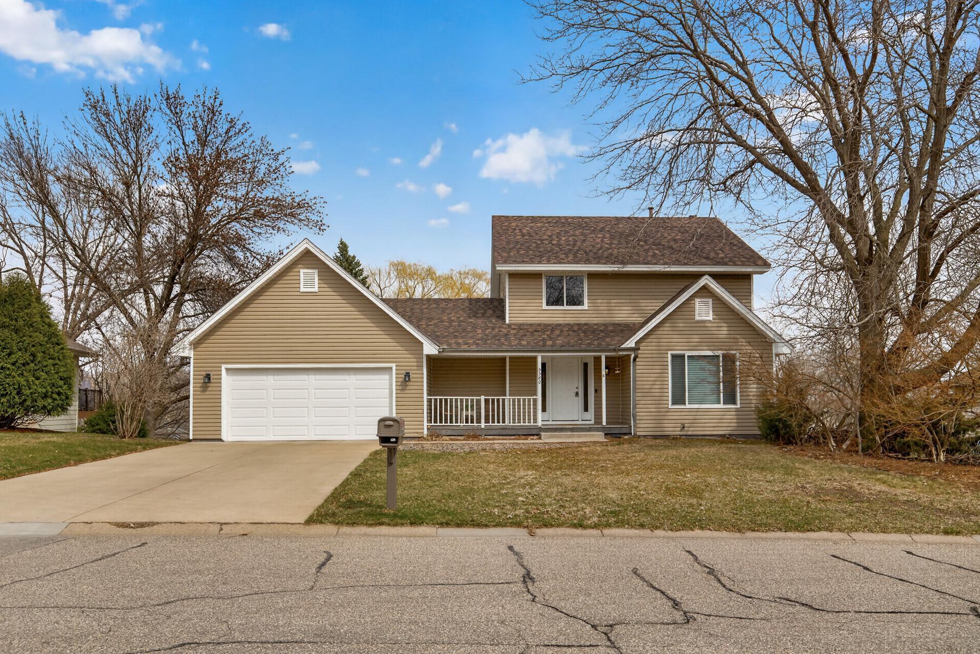 Gorgeous 4 bedroom, 4 bath, 2 stall garage home in Plymouth.