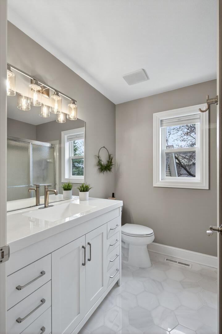 Primary ensuite bathroom