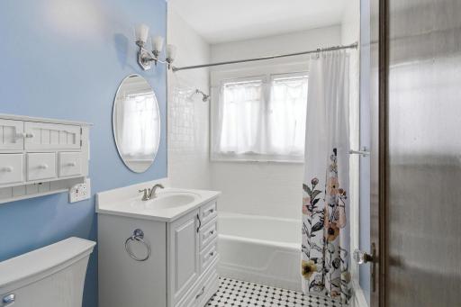 4328 Lyndale Avenue S, Minneapolis, MN 55409