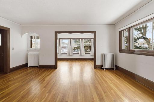 Well-maintained spaces ready for immediate occupancy