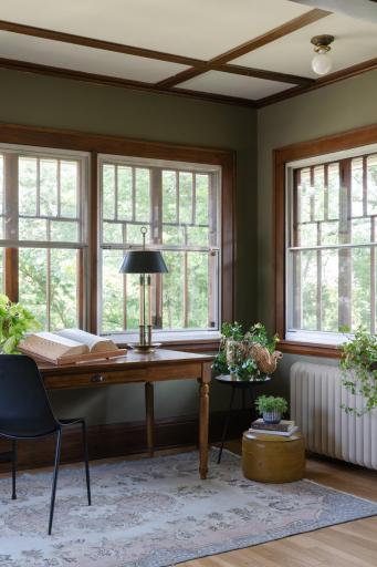 Freshly remodeled and full of character. The upper-level home underwent an extensive 2025 renovation, creating a warm, stylish space that feels far beyond a typical rental unit. ?