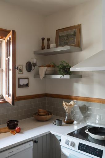 A kitchen renovation done the right way â timeless finishes, thoughtful functionality, and a clean design that still feels warm and inviting. ?