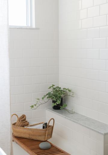A little luxury tucked into the upper-level residence. Elegant updates and timeless design make this bath feel both fresh and enduring. ??