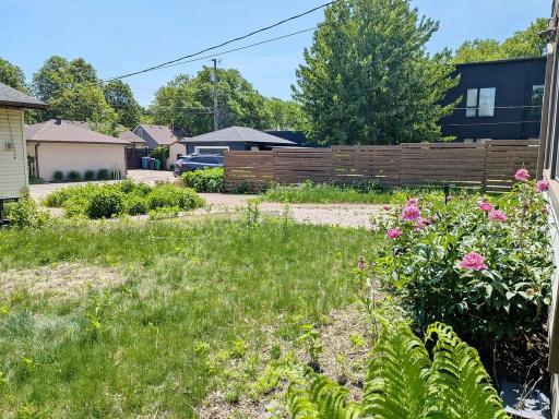 1515 California Street NE, Minneapolis, MN 55413