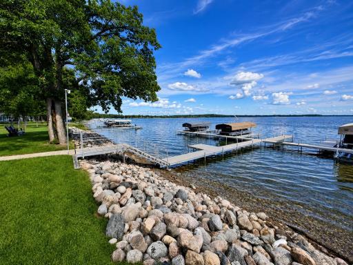 High end dock system - association maintained. Beautiful shoreline