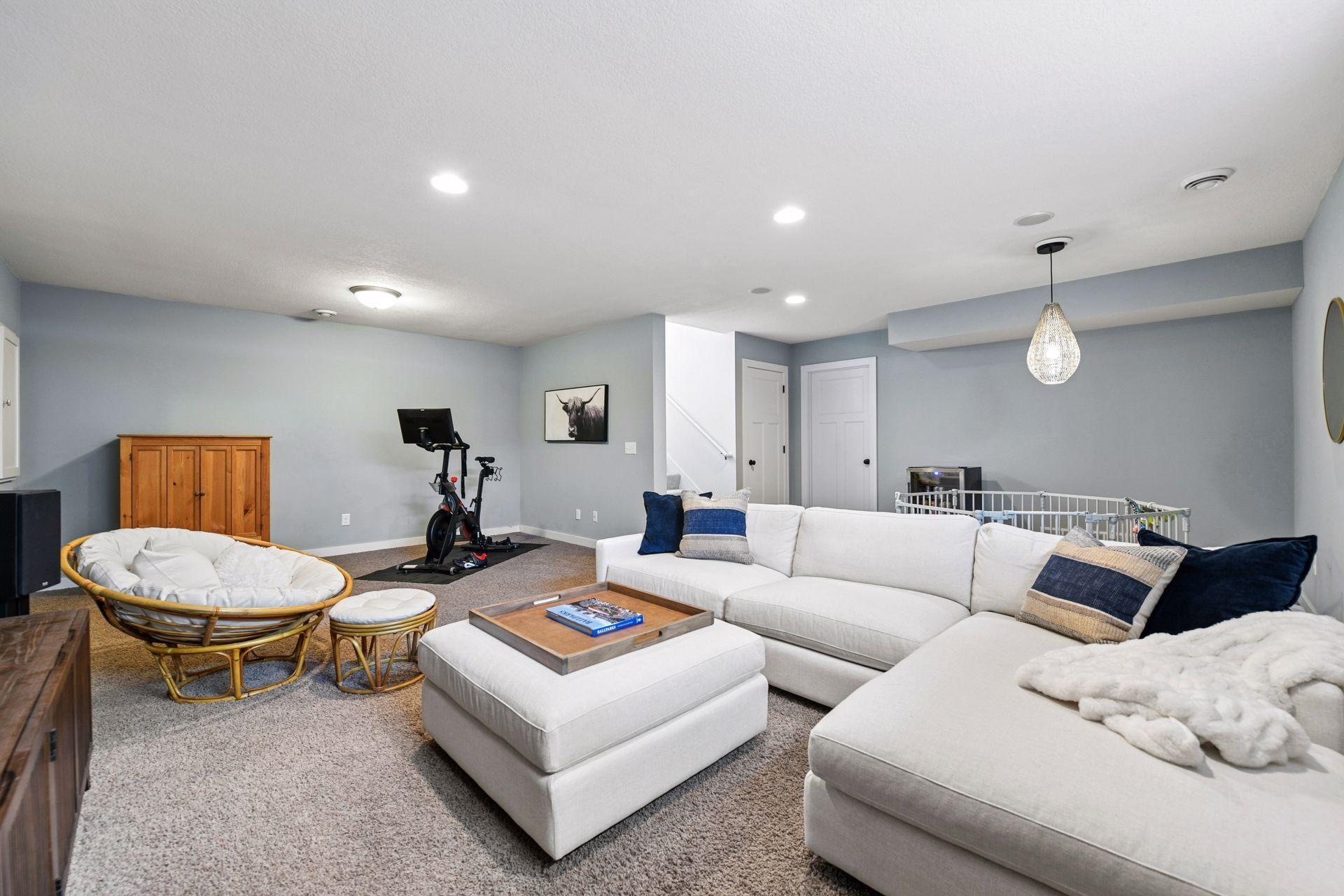 Plenty of room for a workout area