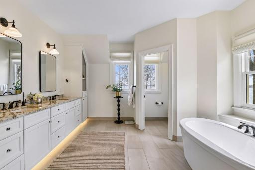 2442 Lafayette Road, Wayzata, MN 55391