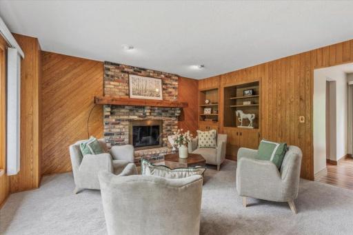 175 W Kraft Road, Saint Paul, MN 55118