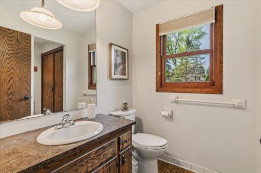 175 W Kraft Road, Saint Paul, MN 55118