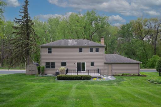 Beautiful backyard to enjoy with maintenance free deck!