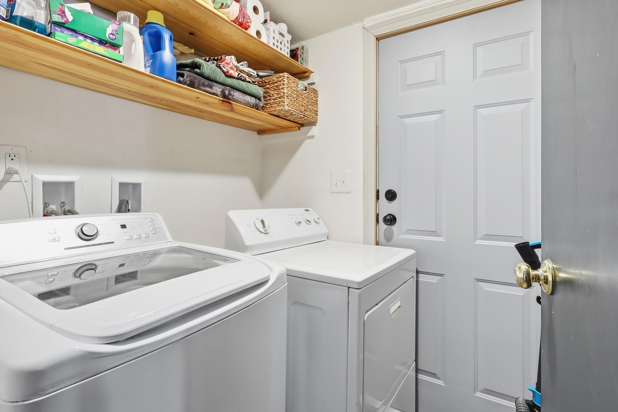 Washer & Dryer Included