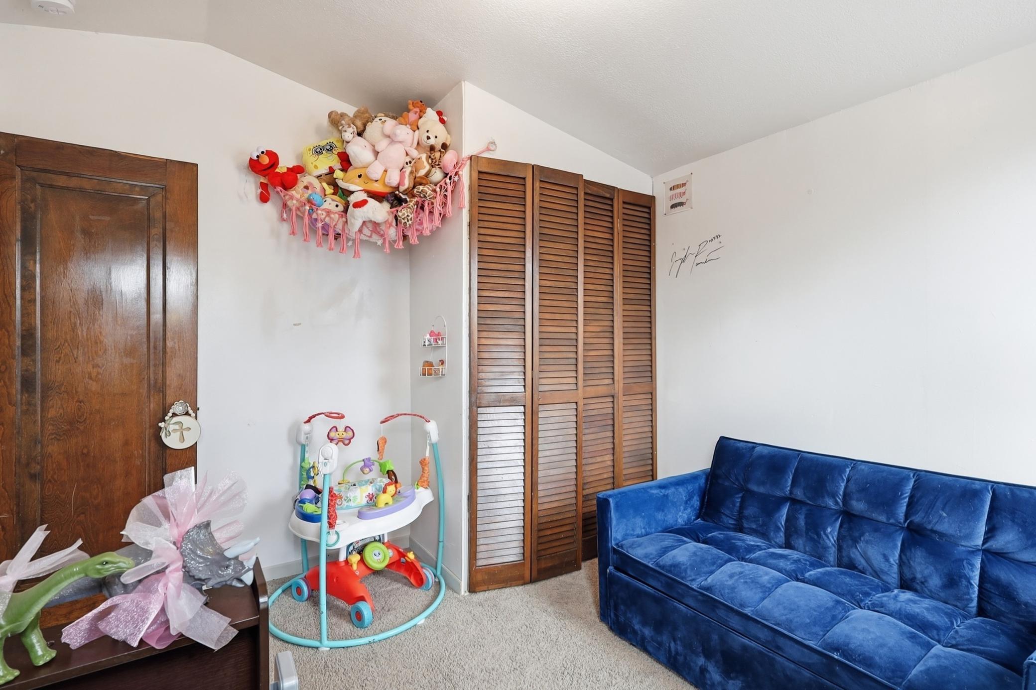 2nd Bedroom