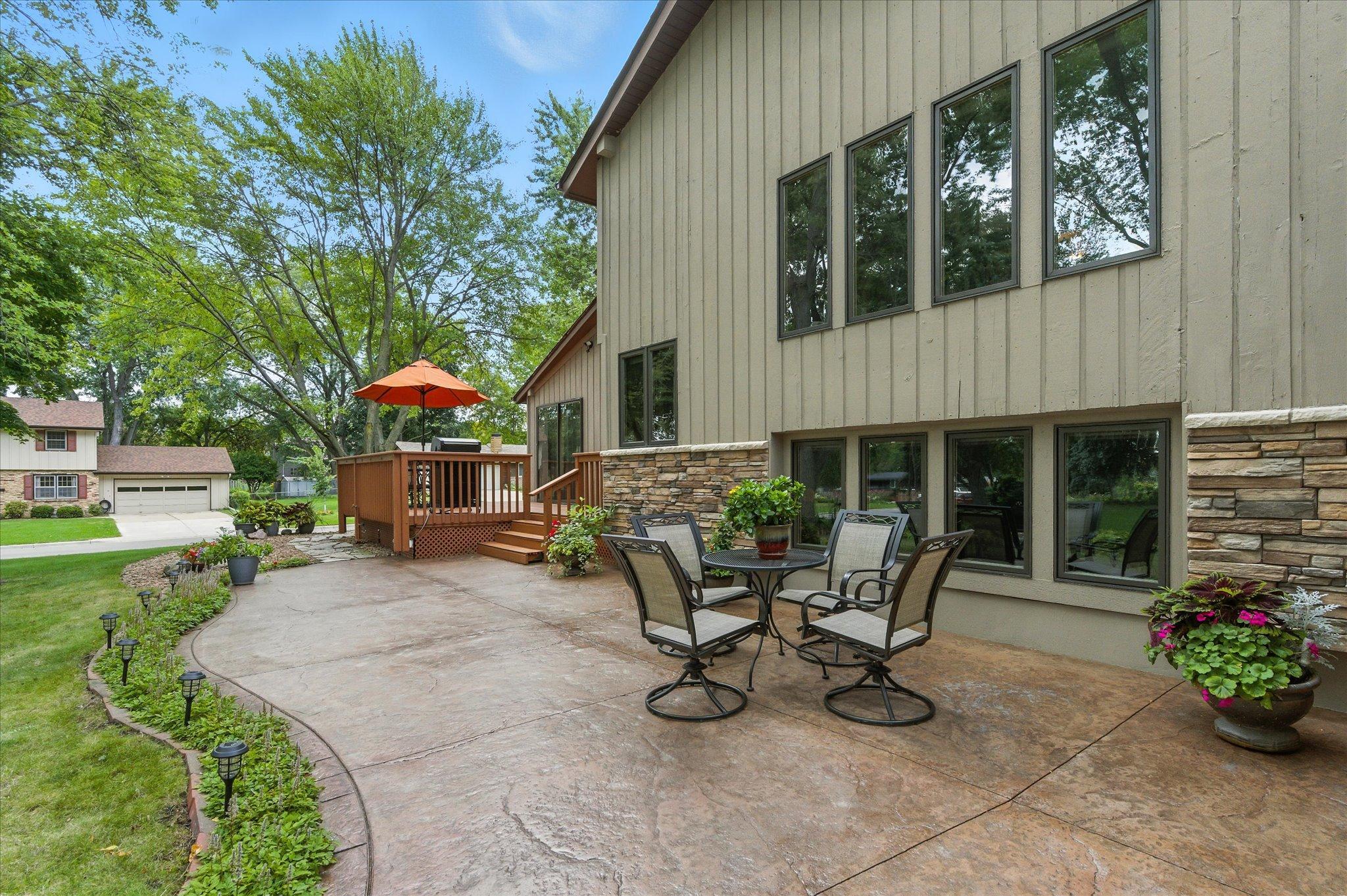 Plently of room for entertaining and enjoying the outdoors.