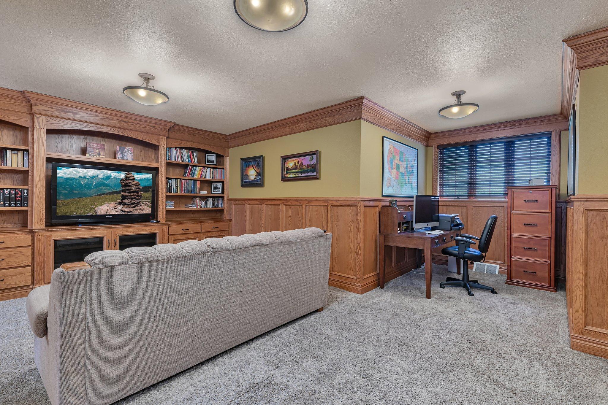 Upper-Level Family Room