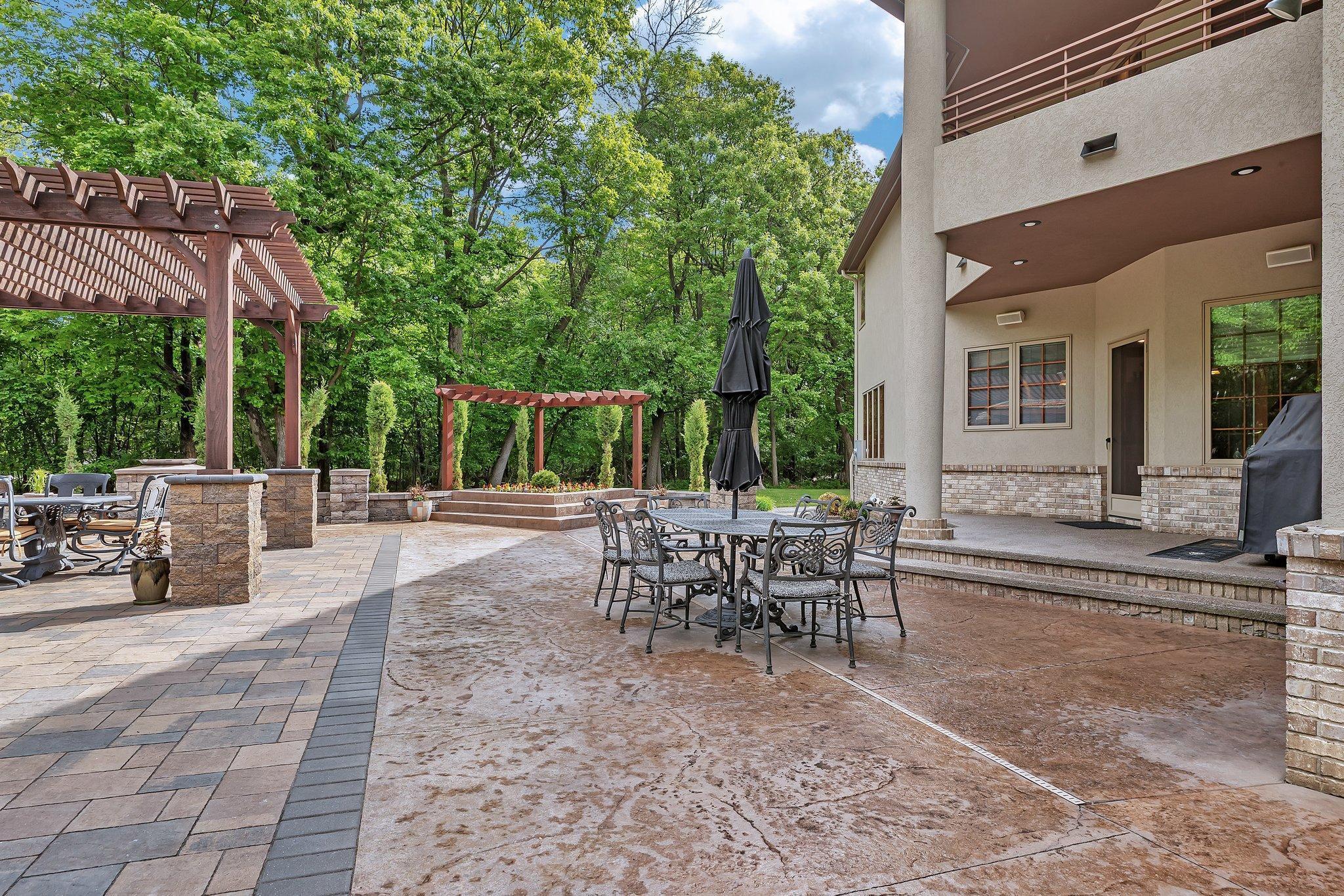 Gorgeous stonework everywhere!