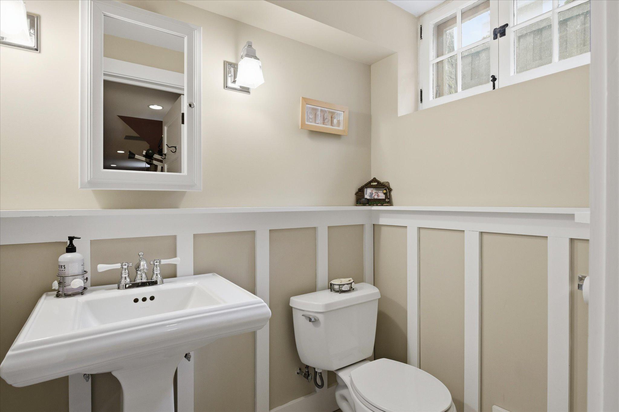 40-5216 Logan Ave S [2958851]- 040.jpg