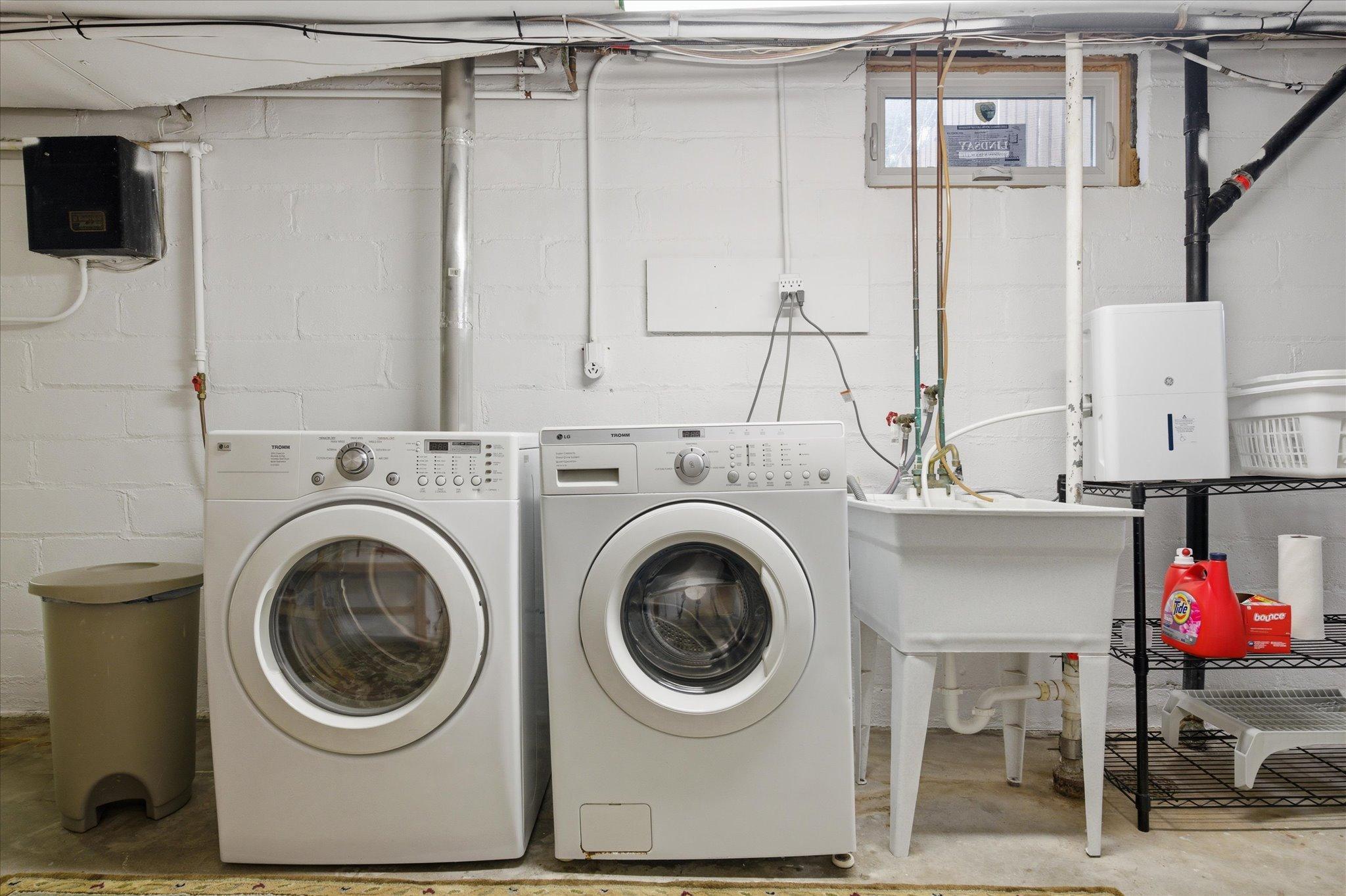 41-5216 Logan Ave S [2958851]- 041.jpg