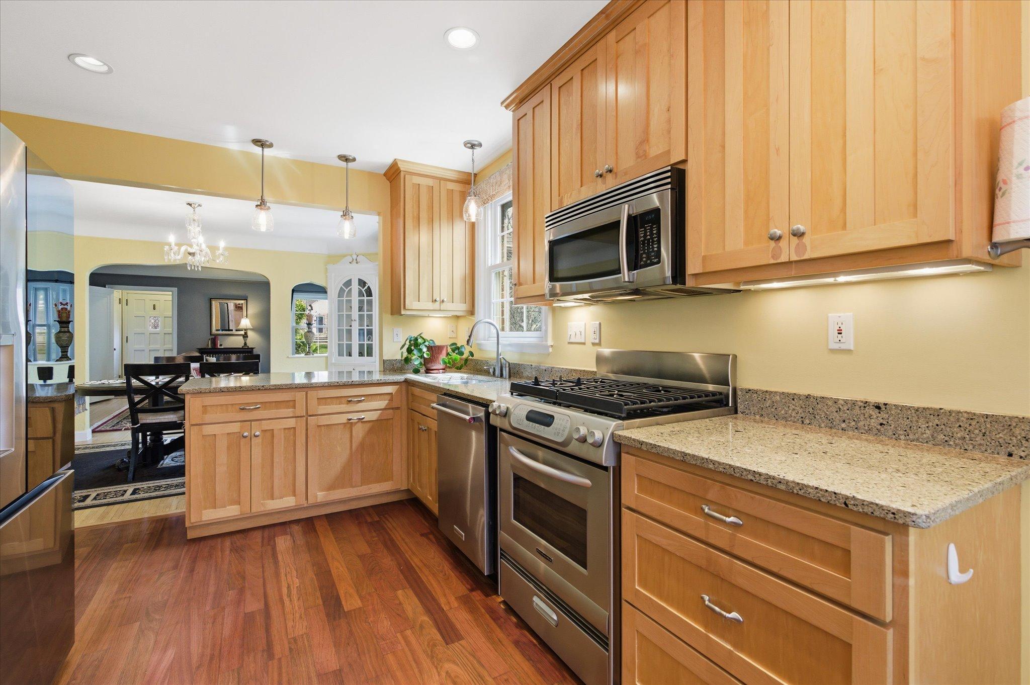 18-5216 Logan Ave S [2958851]- 018.jpg