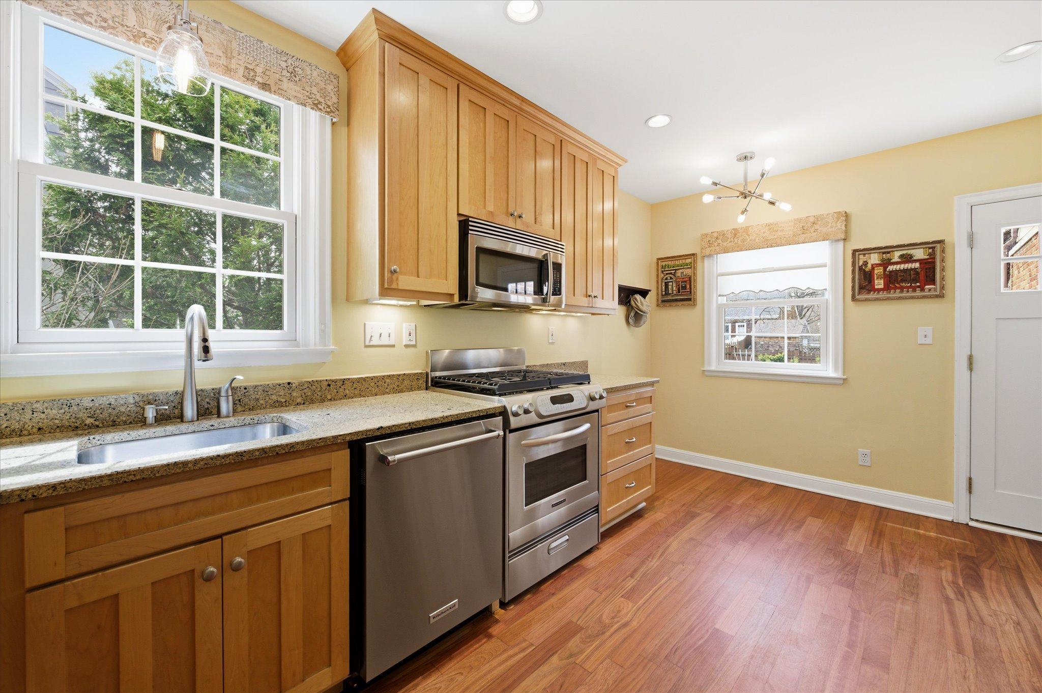 16-5216 Logan Ave S [2958851]- 016.jpg