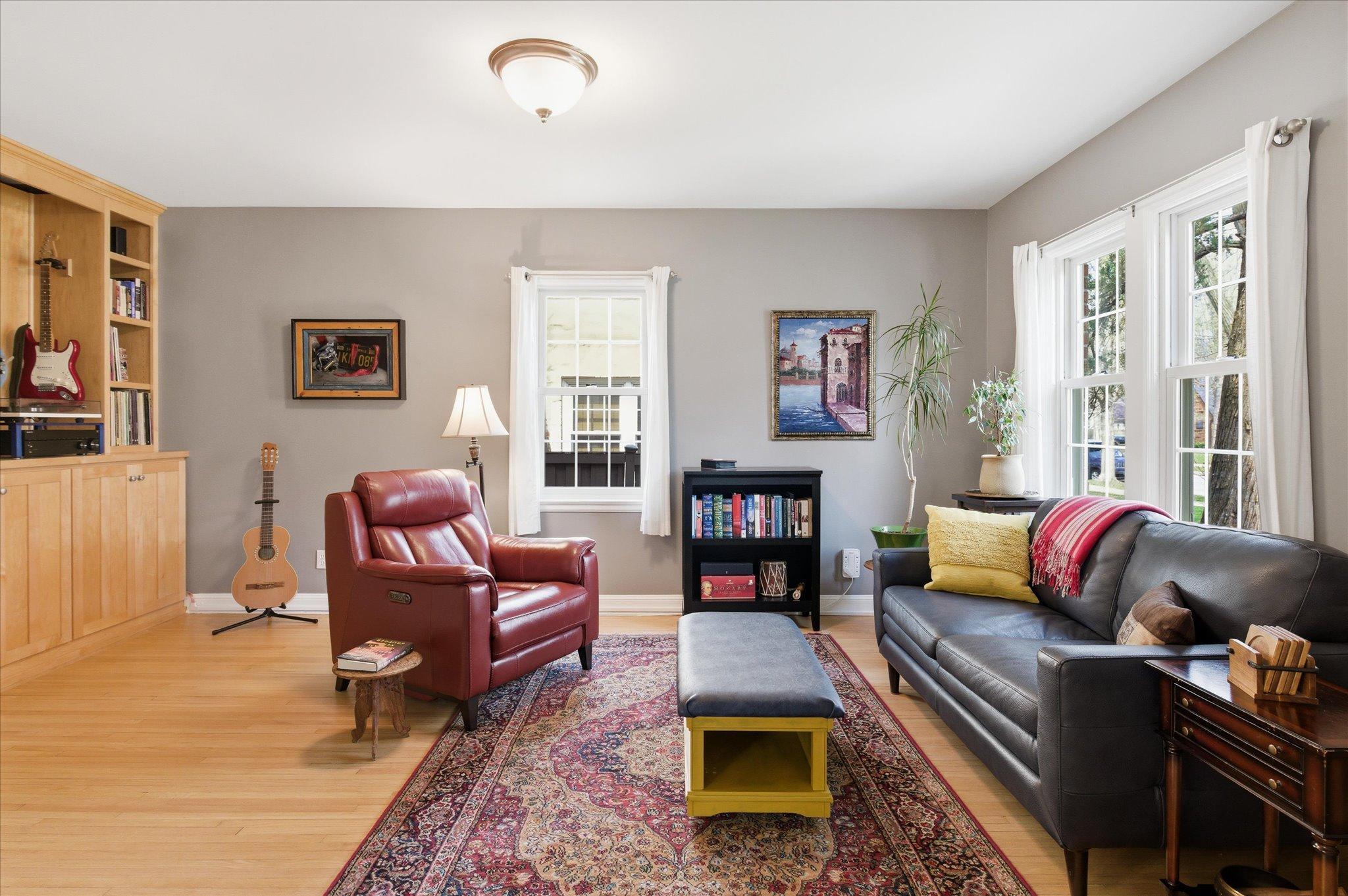 10-5216 Logan Ave S [2958851]- 010.jpg