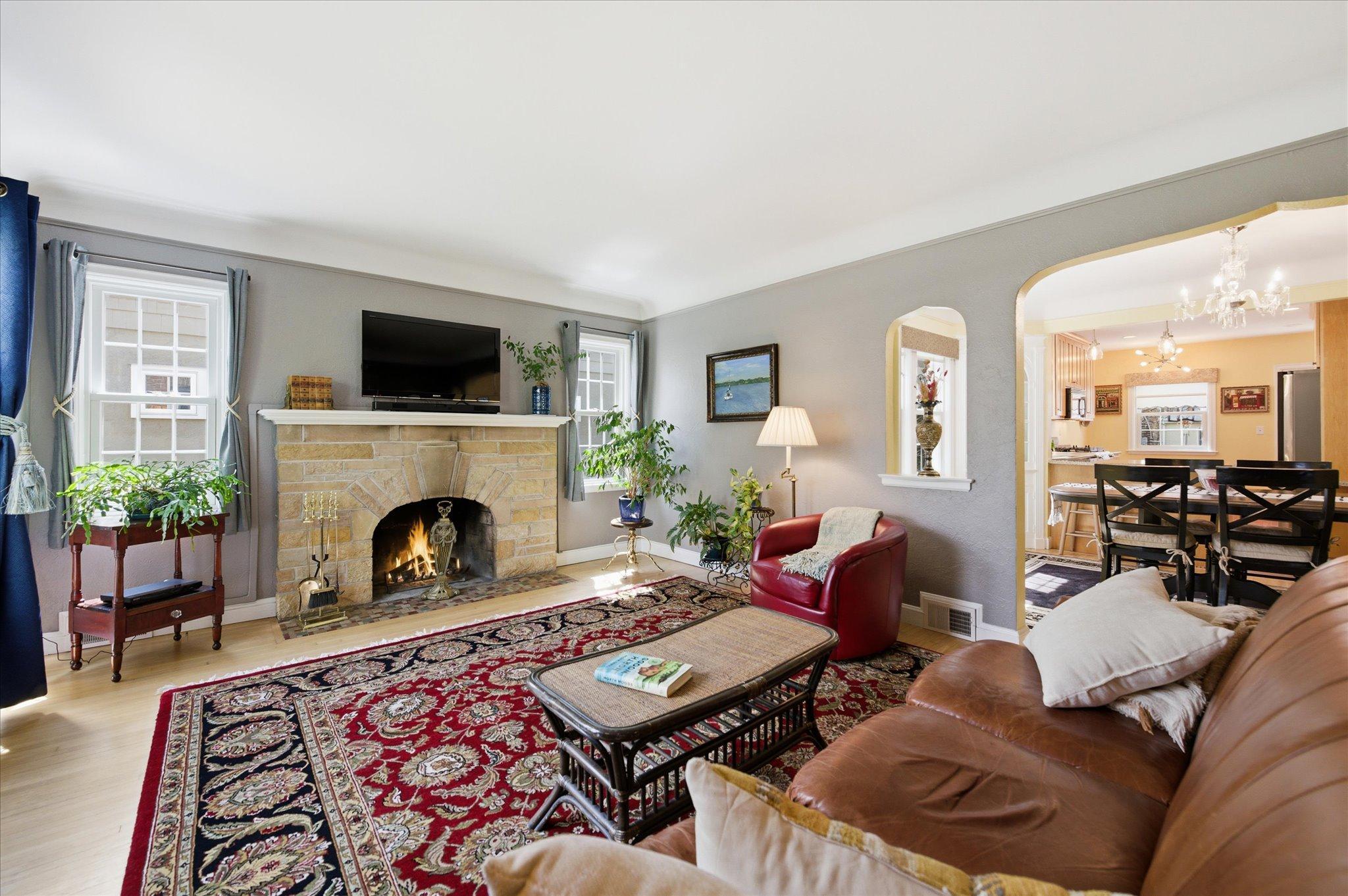 07-5216 Logan Ave S [2958851]- 007.jpg