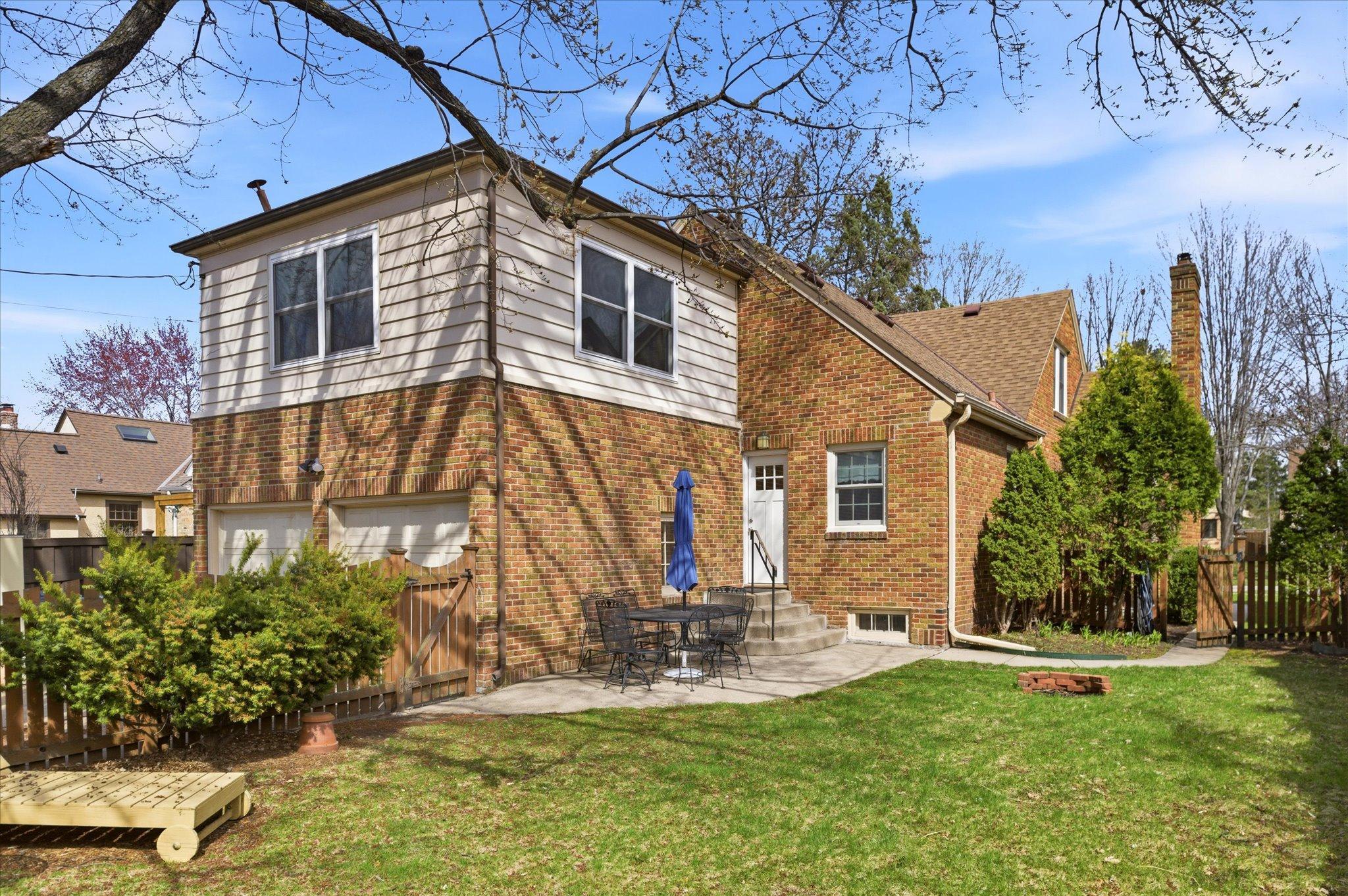 48-5216 Logan Ave S [2958851]- 048.jpg