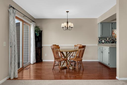 9273 Dartford Road, Woodbury, MN 55125