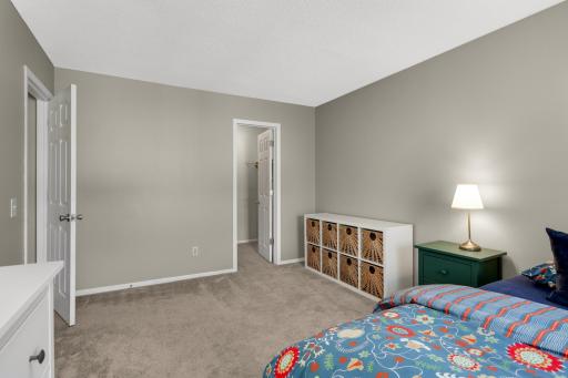 9273 Dartford Road, Woodbury, MN 55125