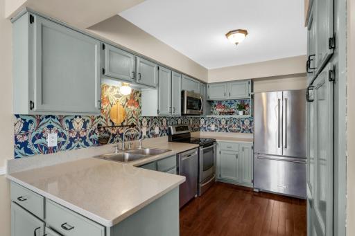 9273 Dartford Road, Woodbury, MN 55125