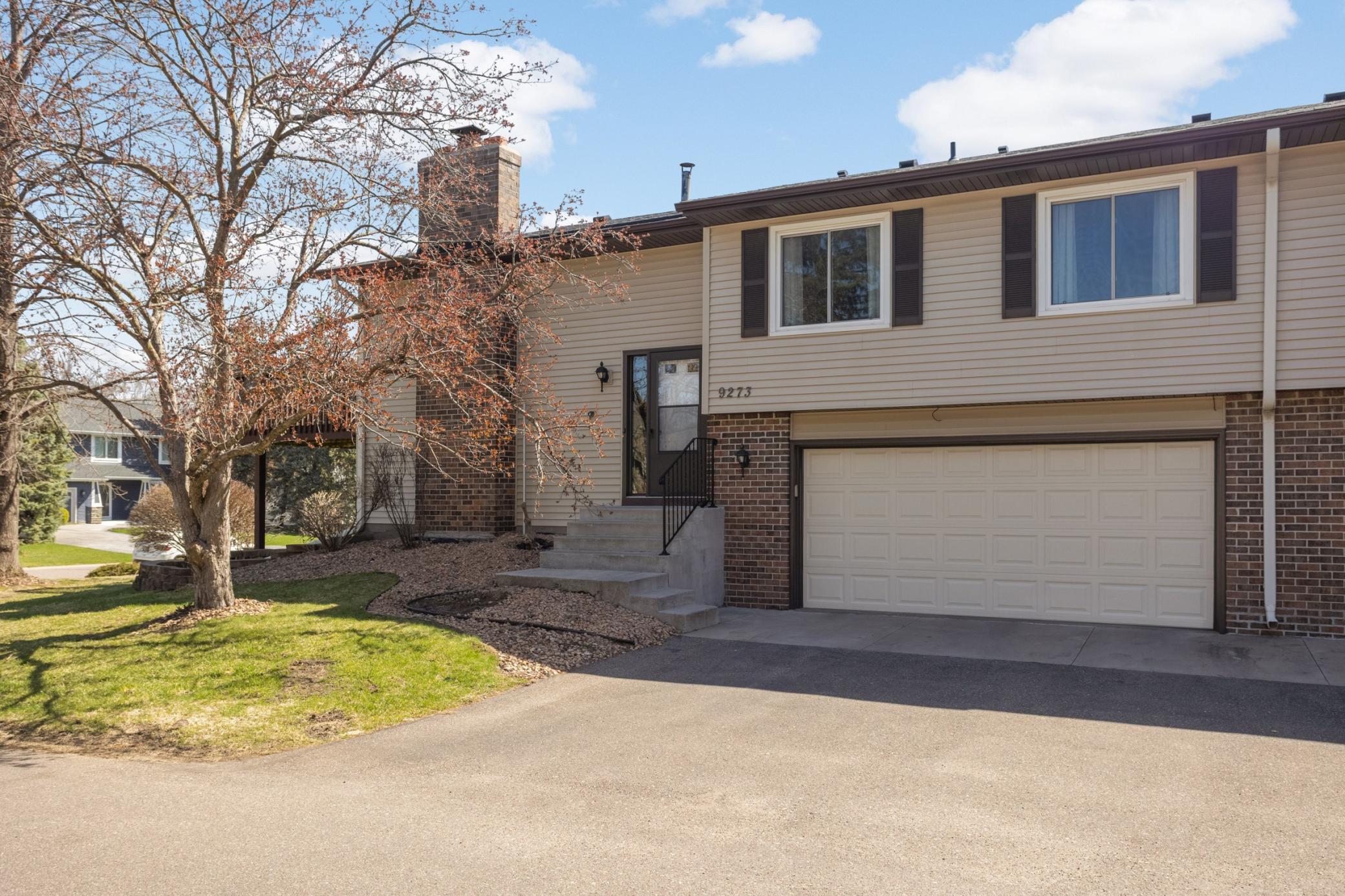 9273 Dartford Road in Woodbury.