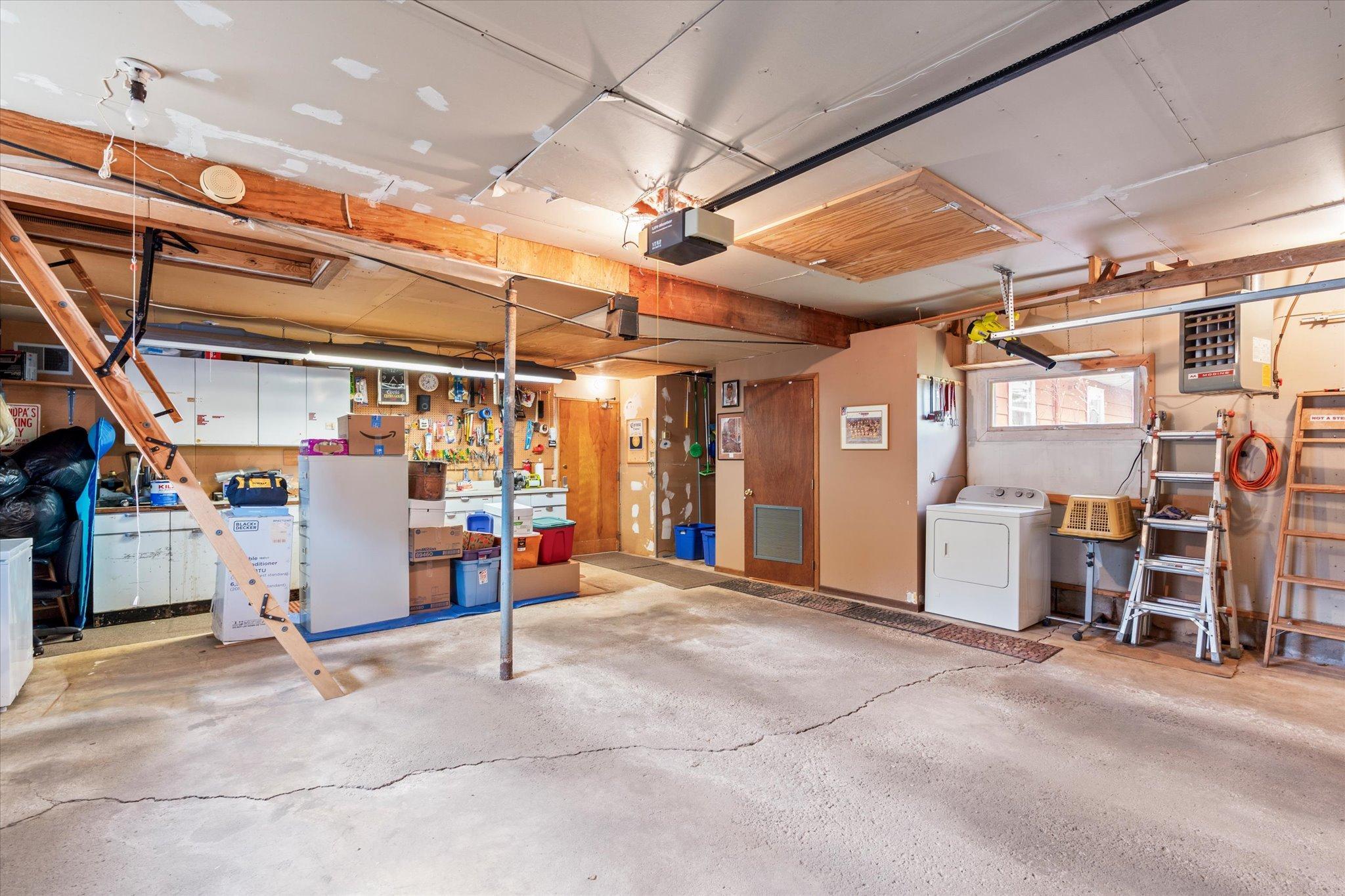 Heated 2 car garage