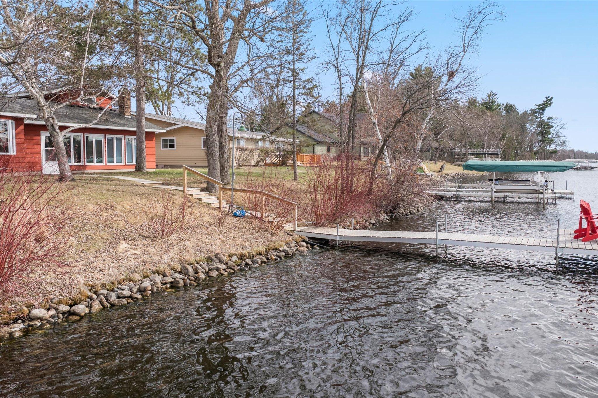 100 Feet of Level Shoreline