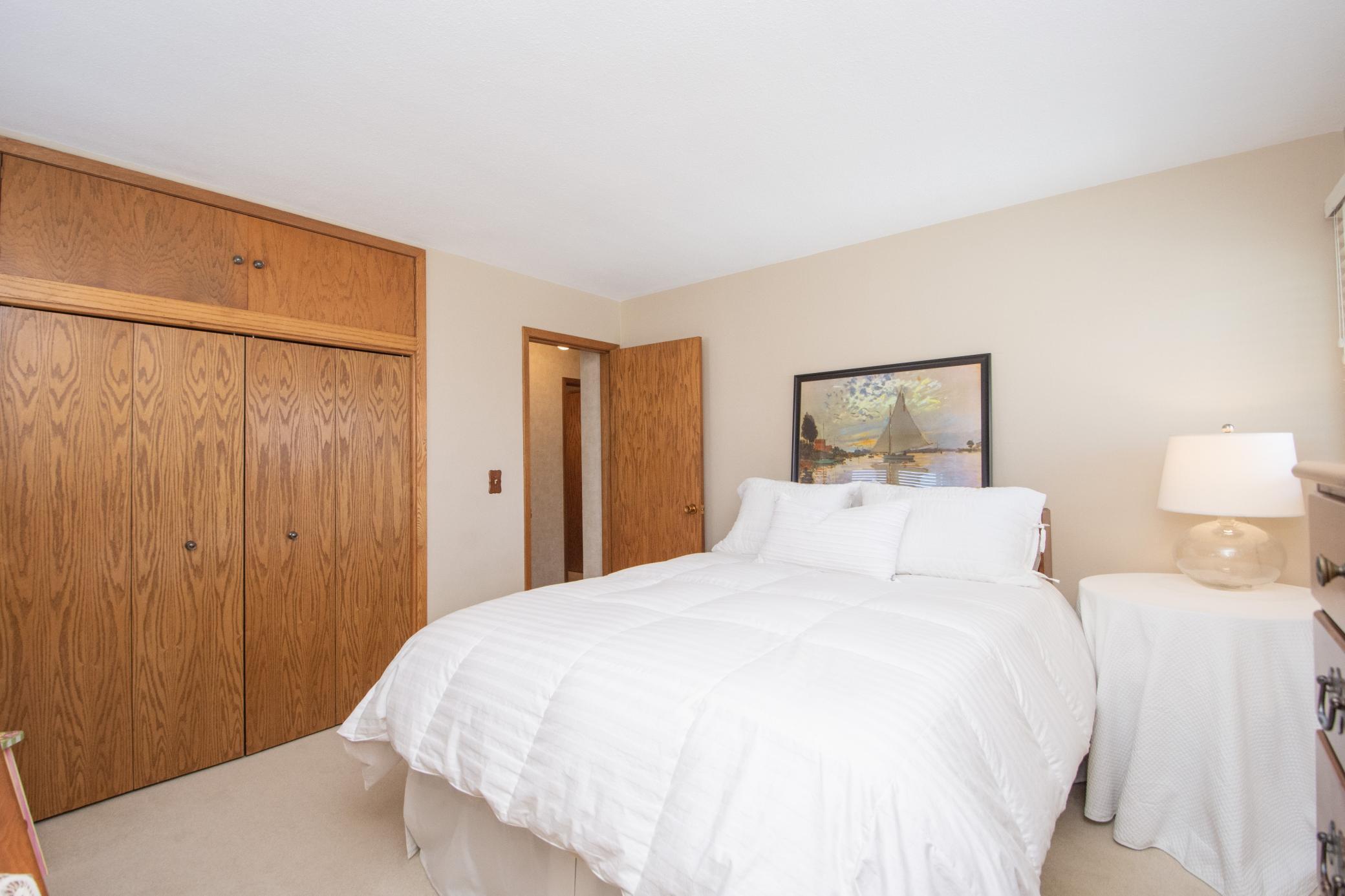 Main Bedroom w/Custom Closet Space