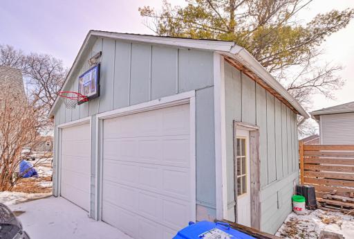 722 9th Avenue N, Fargo, ND 58102