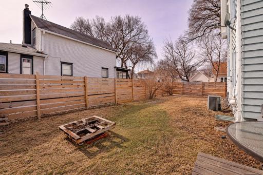 722 9th Avenue N, Fargo, ND 58102