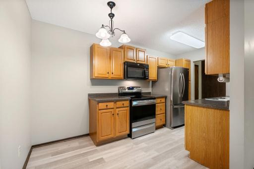 2011 E 122nd Street, D24, Burnsville, MN 55337