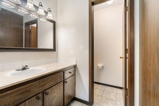 2011 E 122nd Street, D24, Burnsville, MN 55337