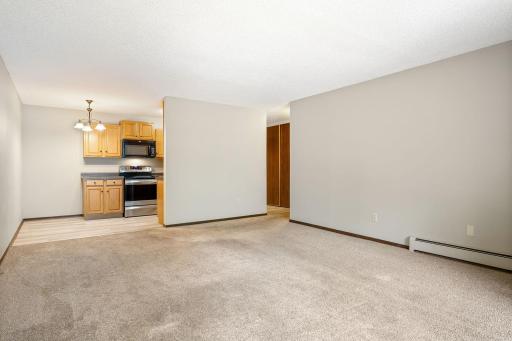 2011 E 122nd Street, D24, Burnsville, MN 55337