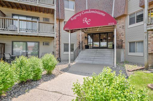 2011 E 122nd Street, D24, Burnsville, MN 55337