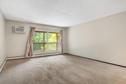 2011 E 122nd Street, D24, Burnsville, MN 55337