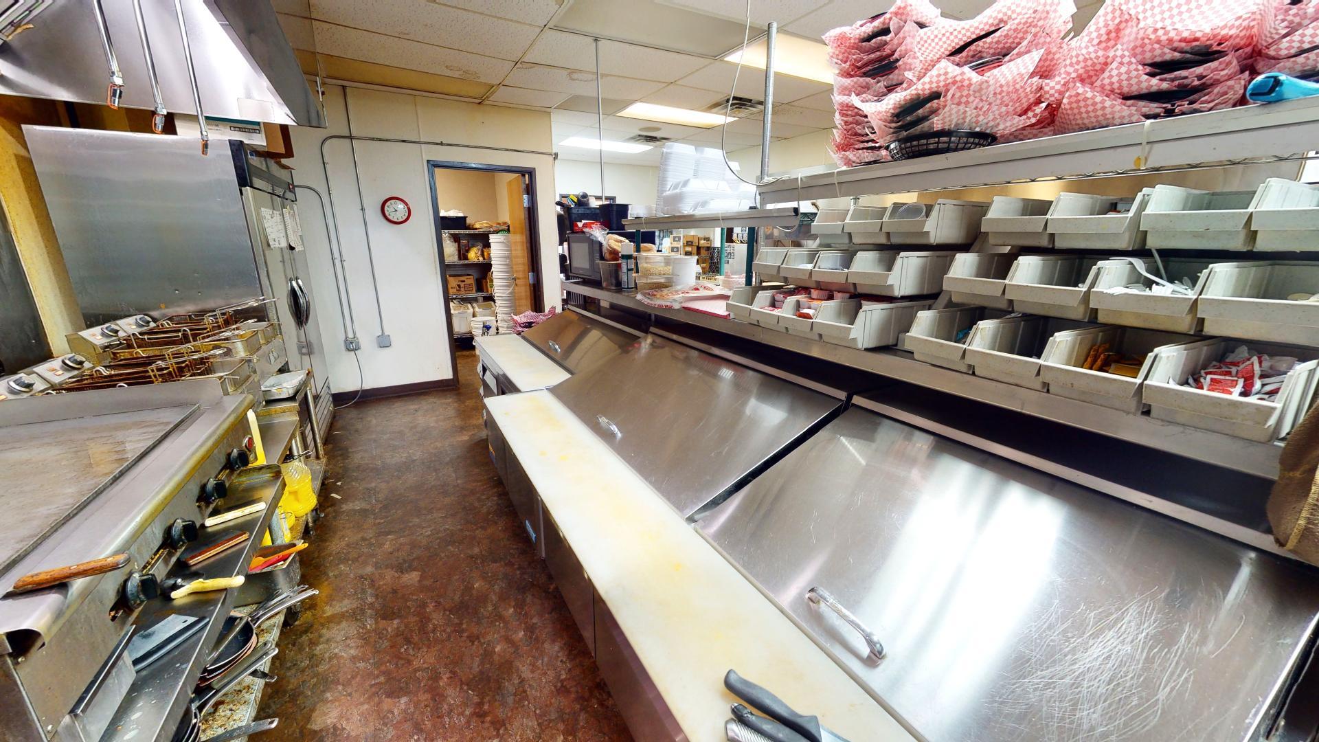 Kitchen 8.jpg