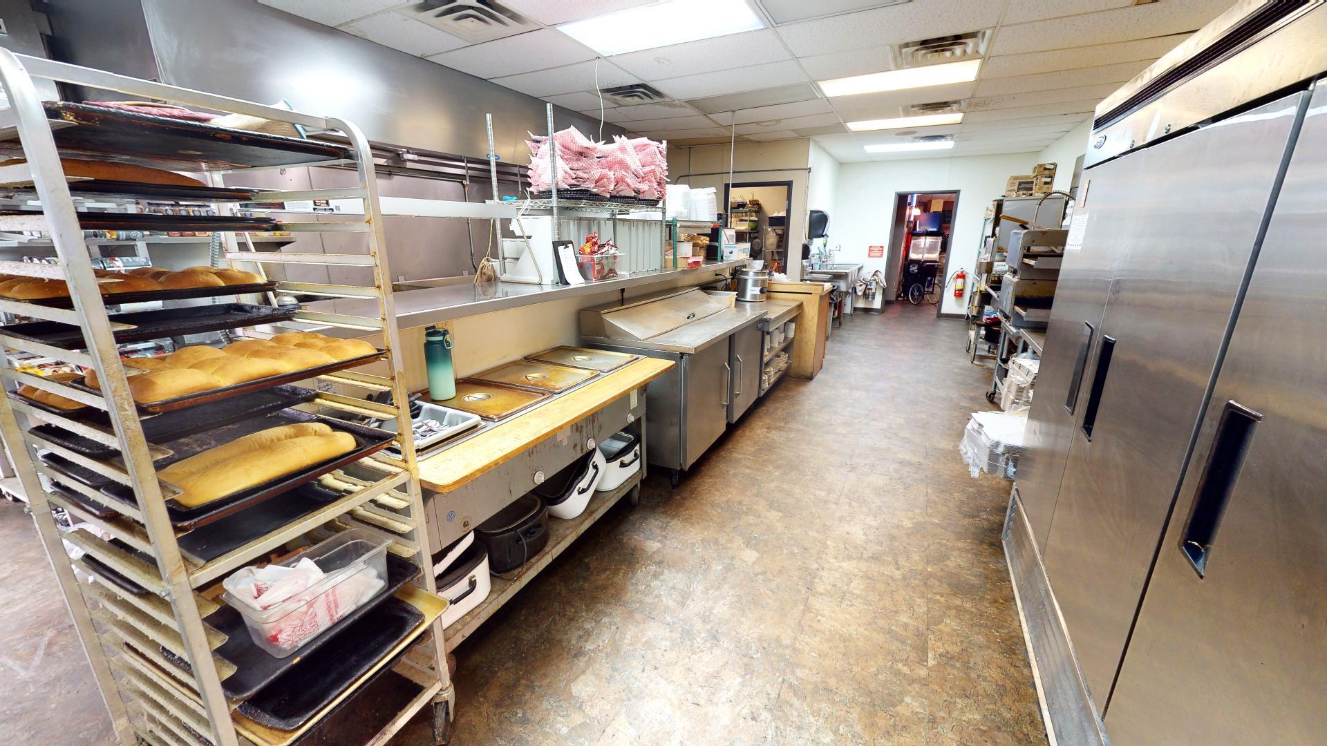 Kitchen 11.jpg