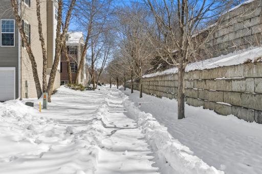 Stepping out your front door and heading down the walk-way, you'll find yourself with easy access to the association-maintained trail system that takes you all the way to Dean Lake. You've also got immediate access to Shakopee's amazing bike trails!