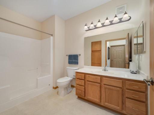 1900 Rush Lake Trail, 126, Saint Paul, MN 55112